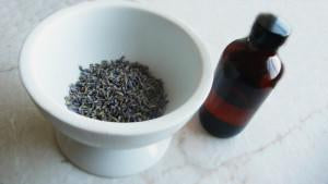 5 Easy Ways to Use Essential Oils